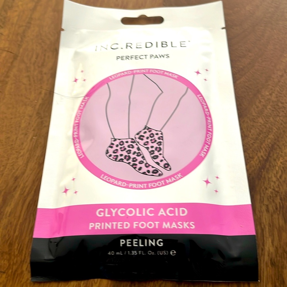 Perfect Paws foot masks. NIB/NWT